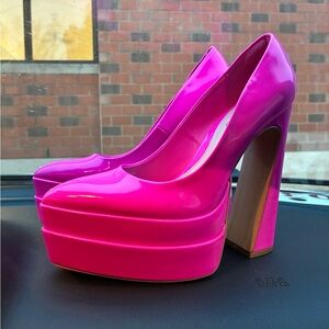 D’Amelio Footwear Size 7 Marlania Platform Pump